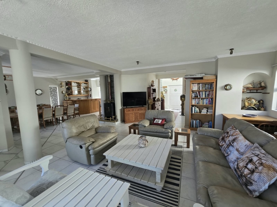 4 Bedroom Property for Sale in Royal Alfred Marina Eastern Cape